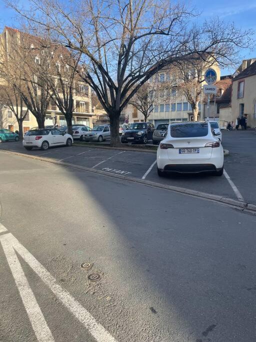 Au Coeur De La Cite Medievale モンリュソン エクステリア 写真